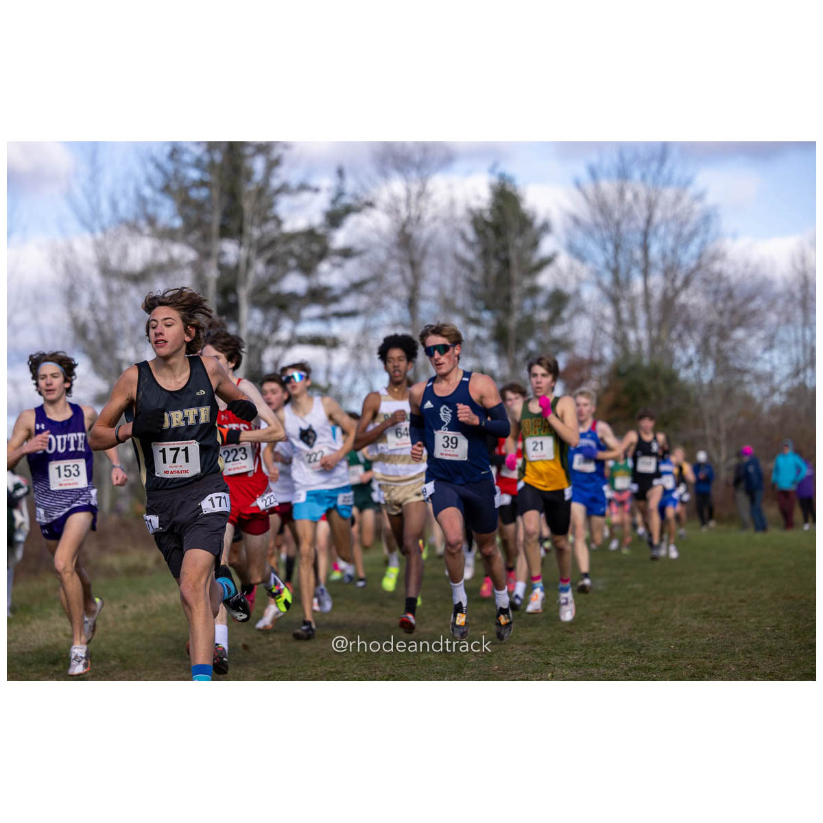 231111 XC New England Championships Belfast 220 U1A6640 – New England Cross Country Championships – Nov 11, 2023 – bib #220