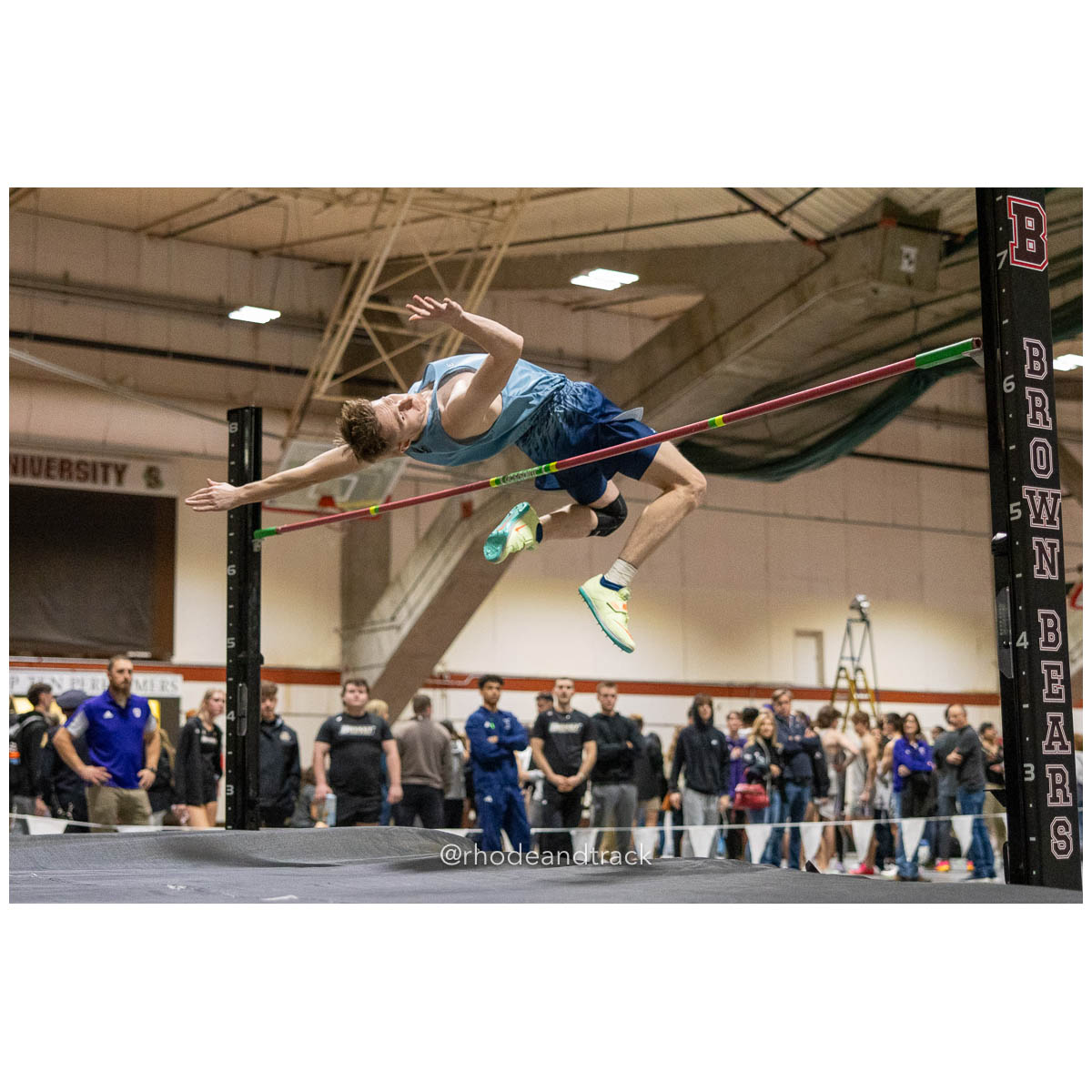 231202 Track Indoor Brown Alden Invitational 75 8P0A0229 – Alden Invitational Indoor Track Meet – Dec 2, 2023 – Providence RI – bib #75