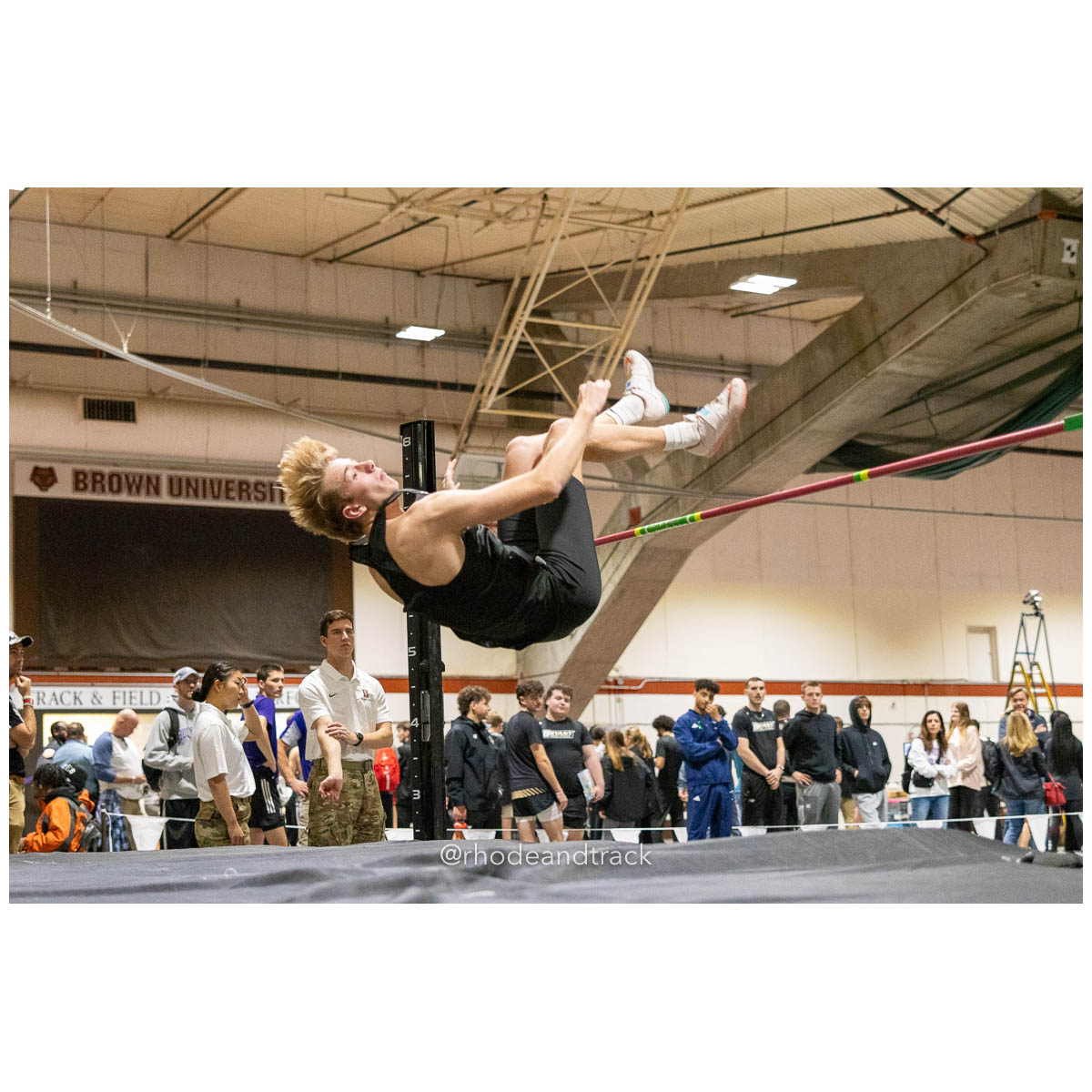 231202 Track Indoor Brown Alden Invitational 77 8P0A0266 – Alden Invitational Indoor Track Meet – Dec 2, 2023 – Providence RI – bib #77