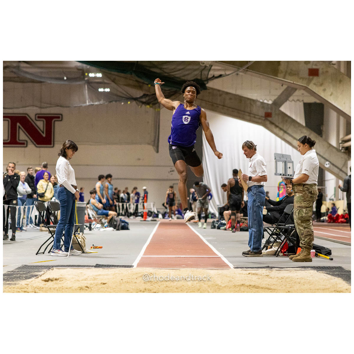 231202 Track Indoor Brown Alden Invitational 17 8P0A9937 – Alden Invitational Indoor Track Meet – Dec 2, 2023 – Providence RI – bib #17