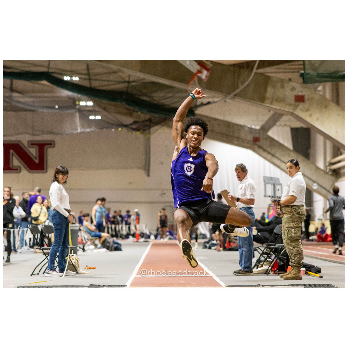 231202 Track Indoor Brown Alden Invitational 18 8P0A9951 – Alden Invitational Indoor Track Meet – Dec 2, 2023 – Providence RI – bib #18