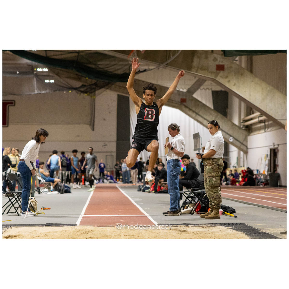 231202 Track Indoor Brown Alden Invitational 19 8P0A9964 – Alden Invitational Indoor Track Meet – Dec 2, 2023 – Providence RI – bib #19
