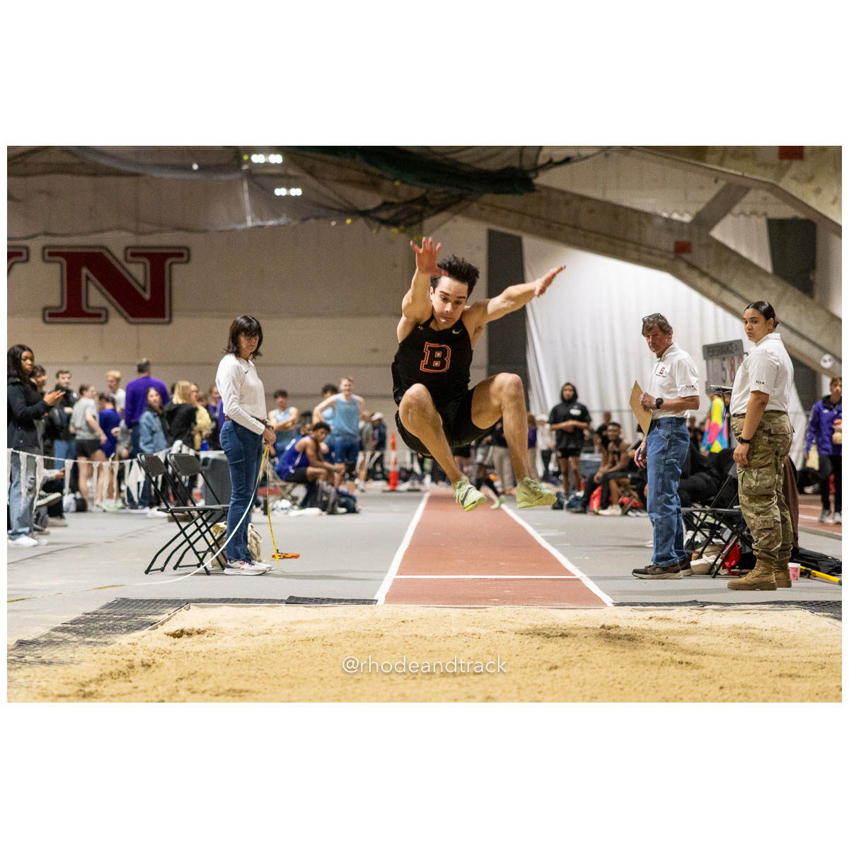 231202 Track Indoor Brown Alden Invitational 24 8P0A0015 – Alden Invitational Indoor Track Meet – Dec 2, 2023 – Providence RI – bib #24
