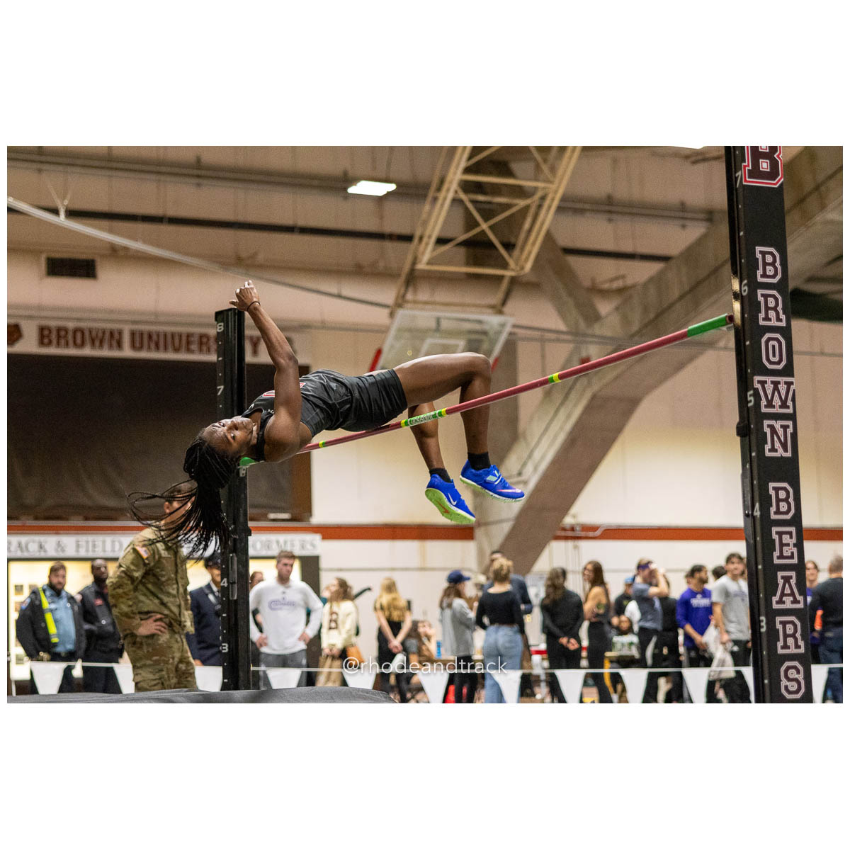 231202 Track Indoor Brown Alden Invitational 37 8P0A0044 – Alden Invitational Indoor Track Meet – Dec 2, 2023 – Providence RI – bib #37
