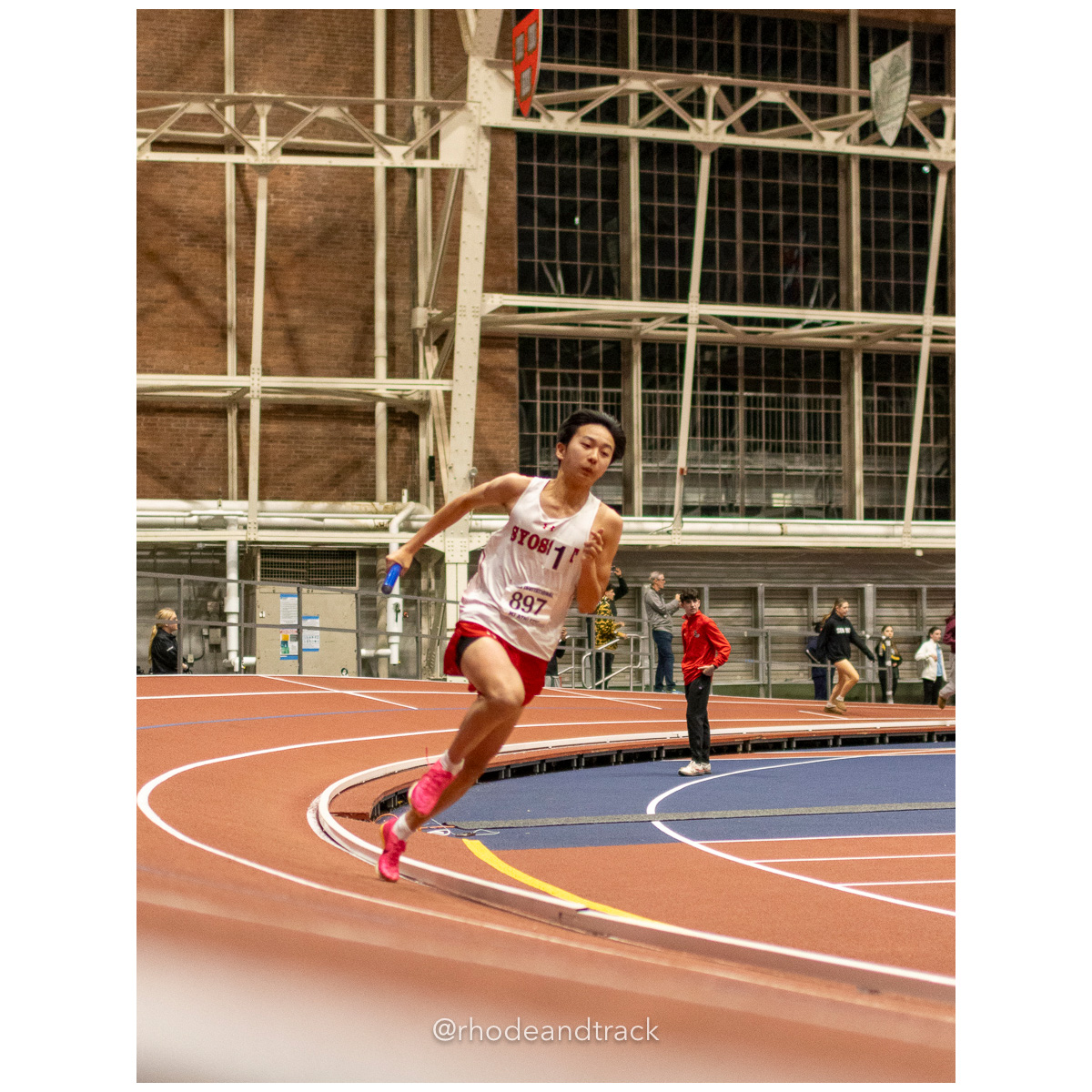 240112 track indoor yale classic 518 8P0A5860 – Yale Classic – Yale University – bib #518
