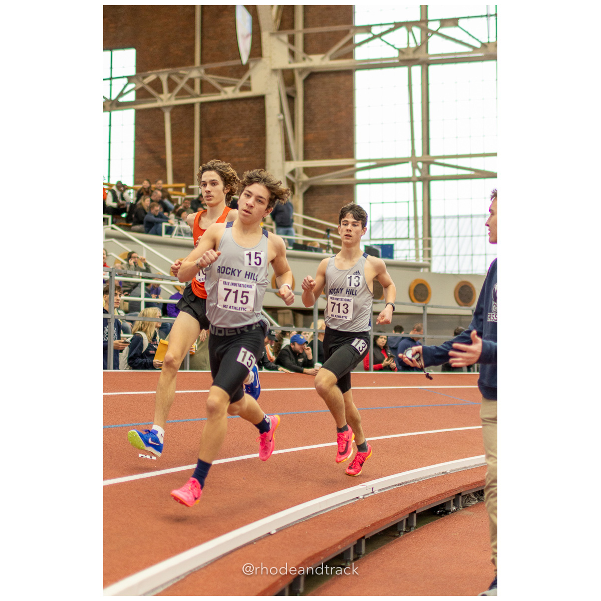 240113 track indoor yale classic 739 8P0A6020 – Yale Classic – Yale University – bib #739