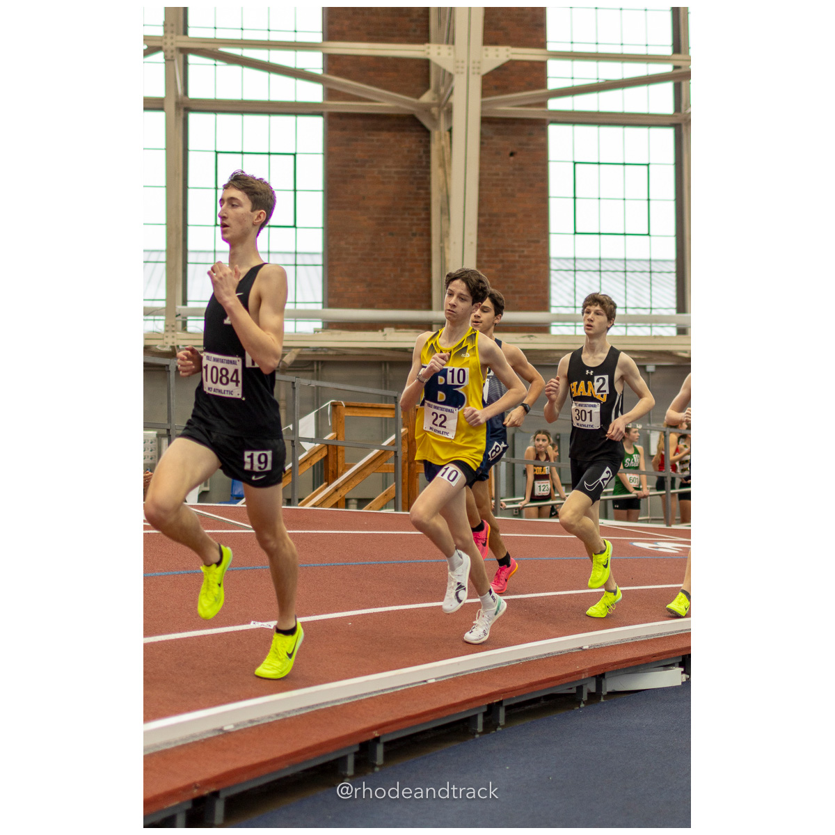 240113 track indoor yale classic 740 8P0A6036 – Yale Classic – Yale University – bib #740