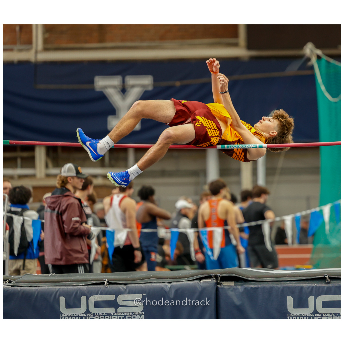 240113 track indoor yale classic 762 62 8333 – Yale Classic – Yale University – bib #762