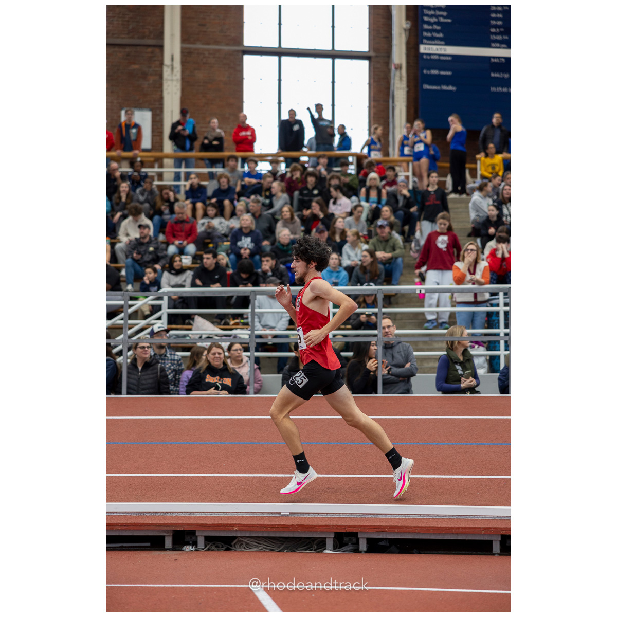 240113 track indoor yale classic 789 U1A6463 – Yale Classic – Yale University – bib #789