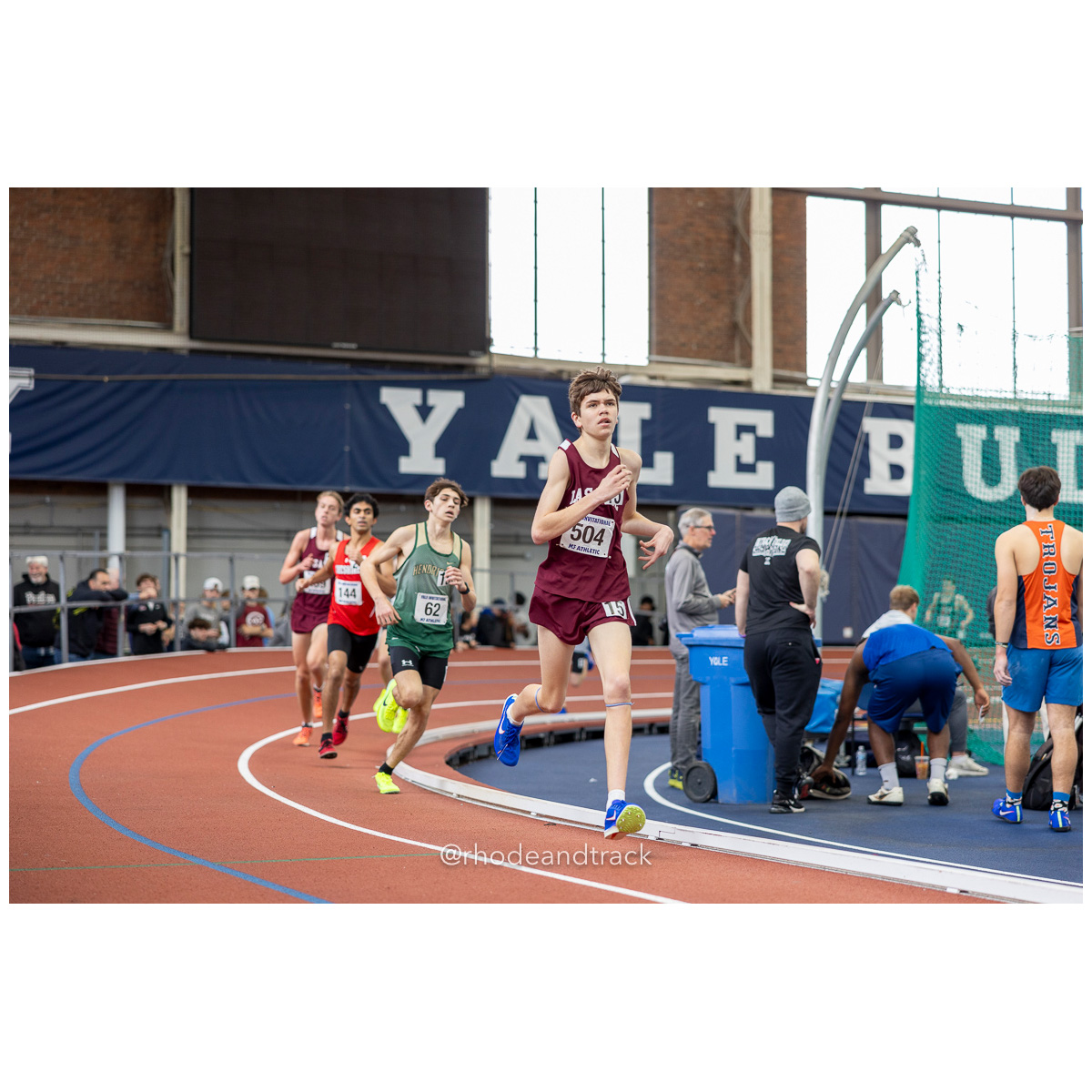 240113 track indoor yale classic 809 U1A6757 – Yale Classic – Yale University – bib #809