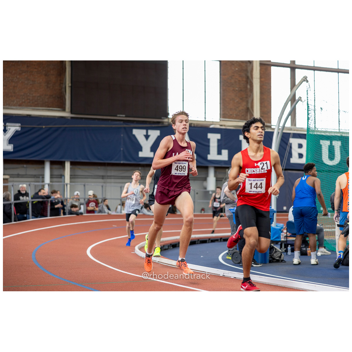 240113 track indoor yale classic 810 U1A6766 – Yale Classic – Yale University – bib #810