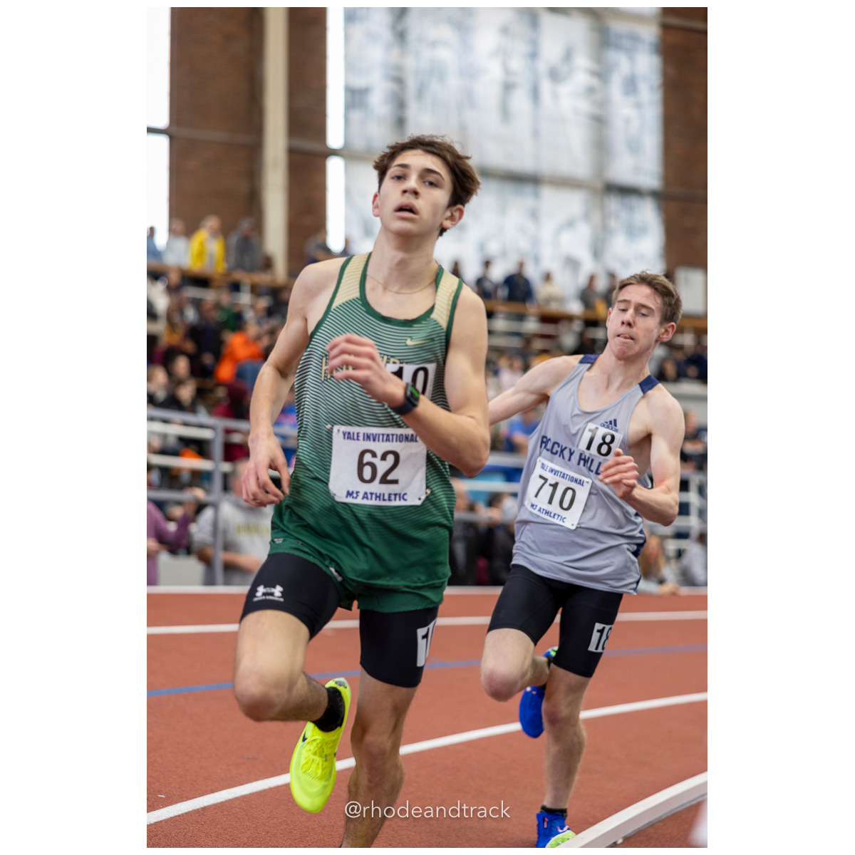 240113 track indoor yale classic 825 U1A6950 – Yale Classic – Yale University – bib #825