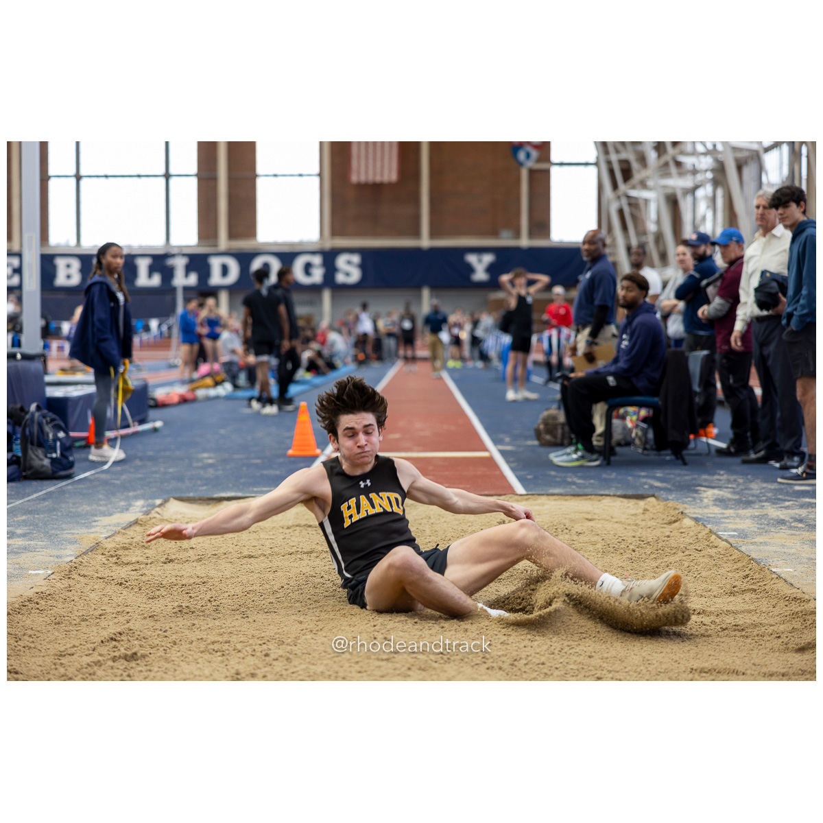 240113 track indoor yale classic 837 U1A7042 – Yale Classic – Yale University – bib #837