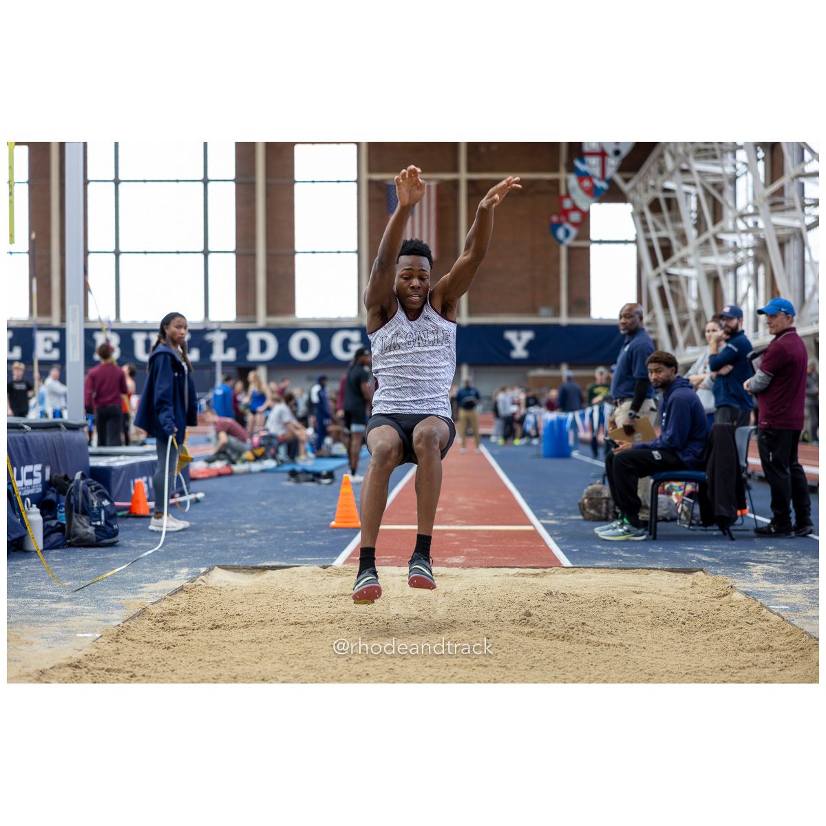 240113 track indoor yale classic 849 U1A7111 – Yale Classic – Yale University – bib #849