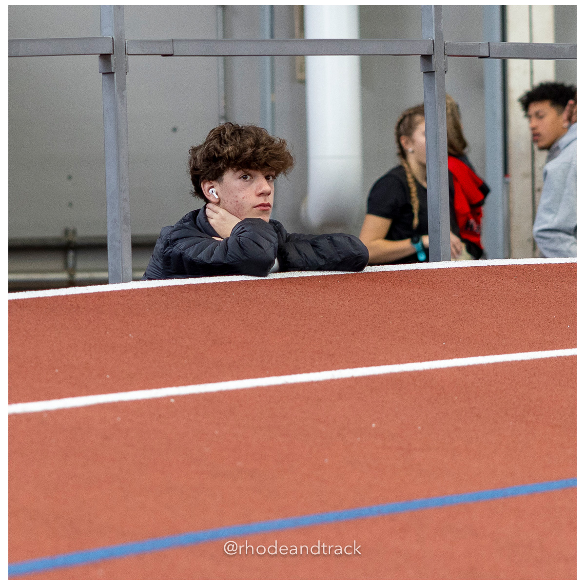 240113 track indoor yale classic 880 U1A7236 – Yale Classic – Yale University – bib #880