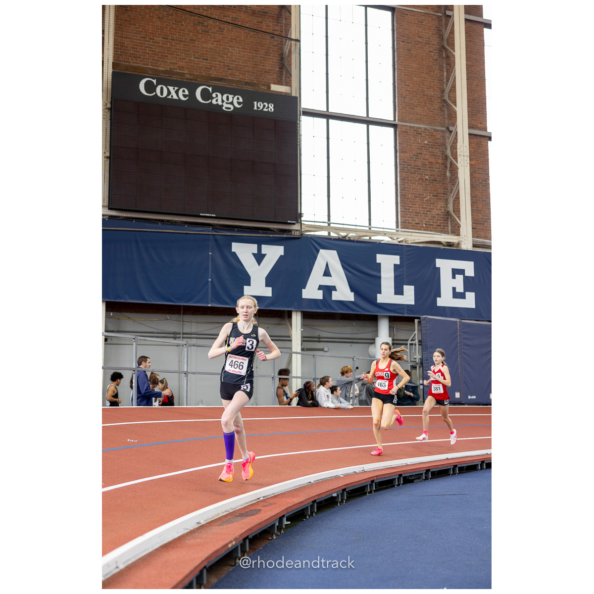 240113 track indoor yale classic 882 U1A7274 – Yale Classic – Yale University – bib #882