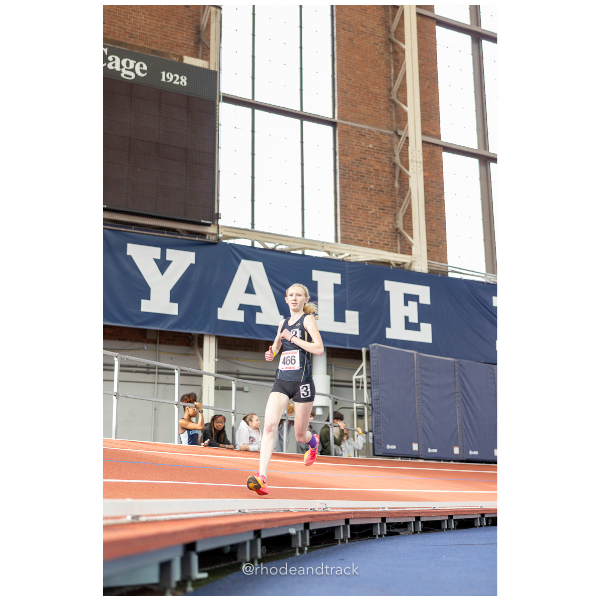 240113 track indoor yale classic 886 U1A7425 – Yale Classic – Yale University – bib #886