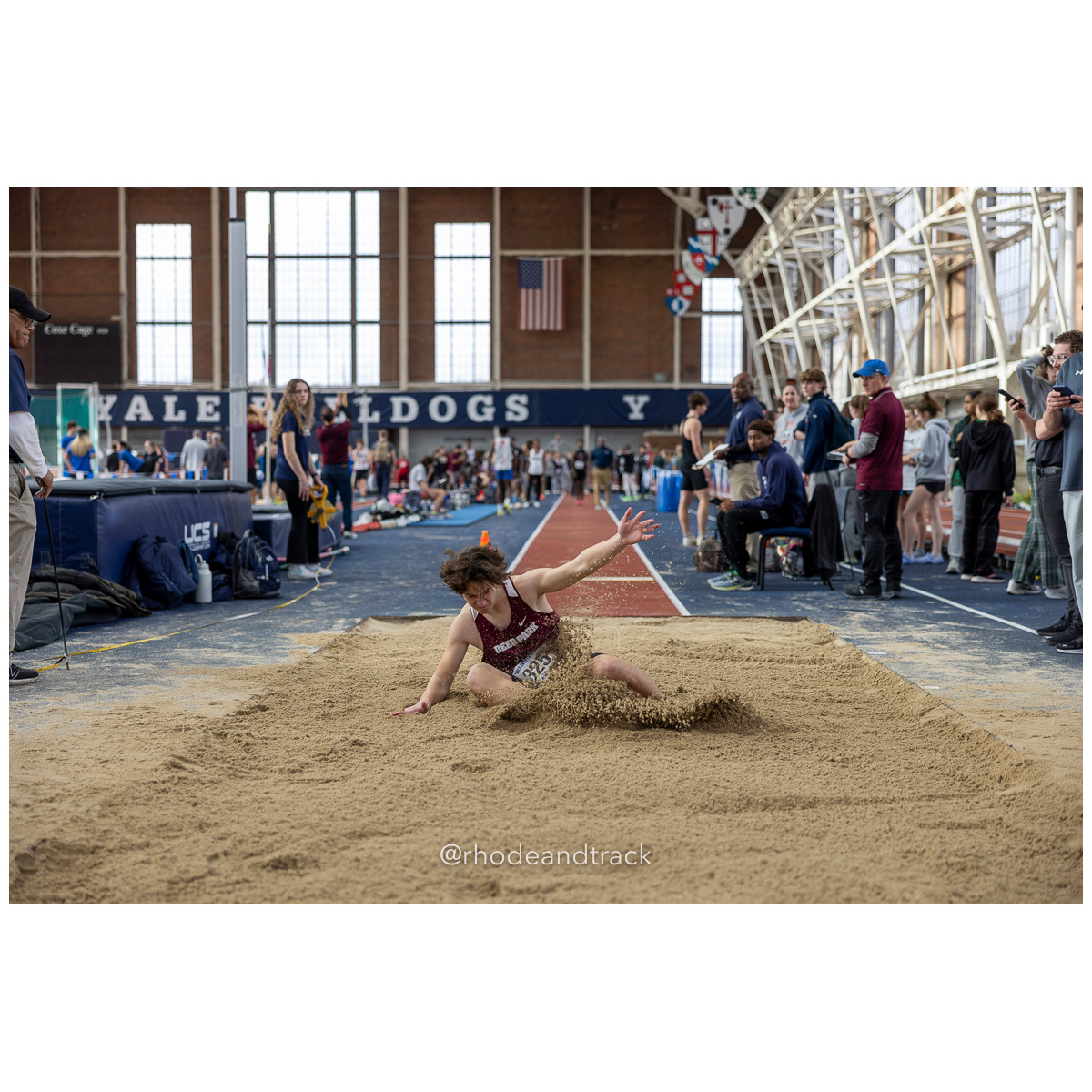 240113 track indoor yale classic 890 U1A7501 – Yale Classic – Yale University – bib #890