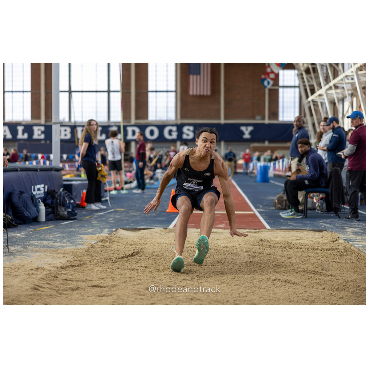 240113 track indoor yale classic 896 U1A7589 – Yale Classic – Yale University – bib #896