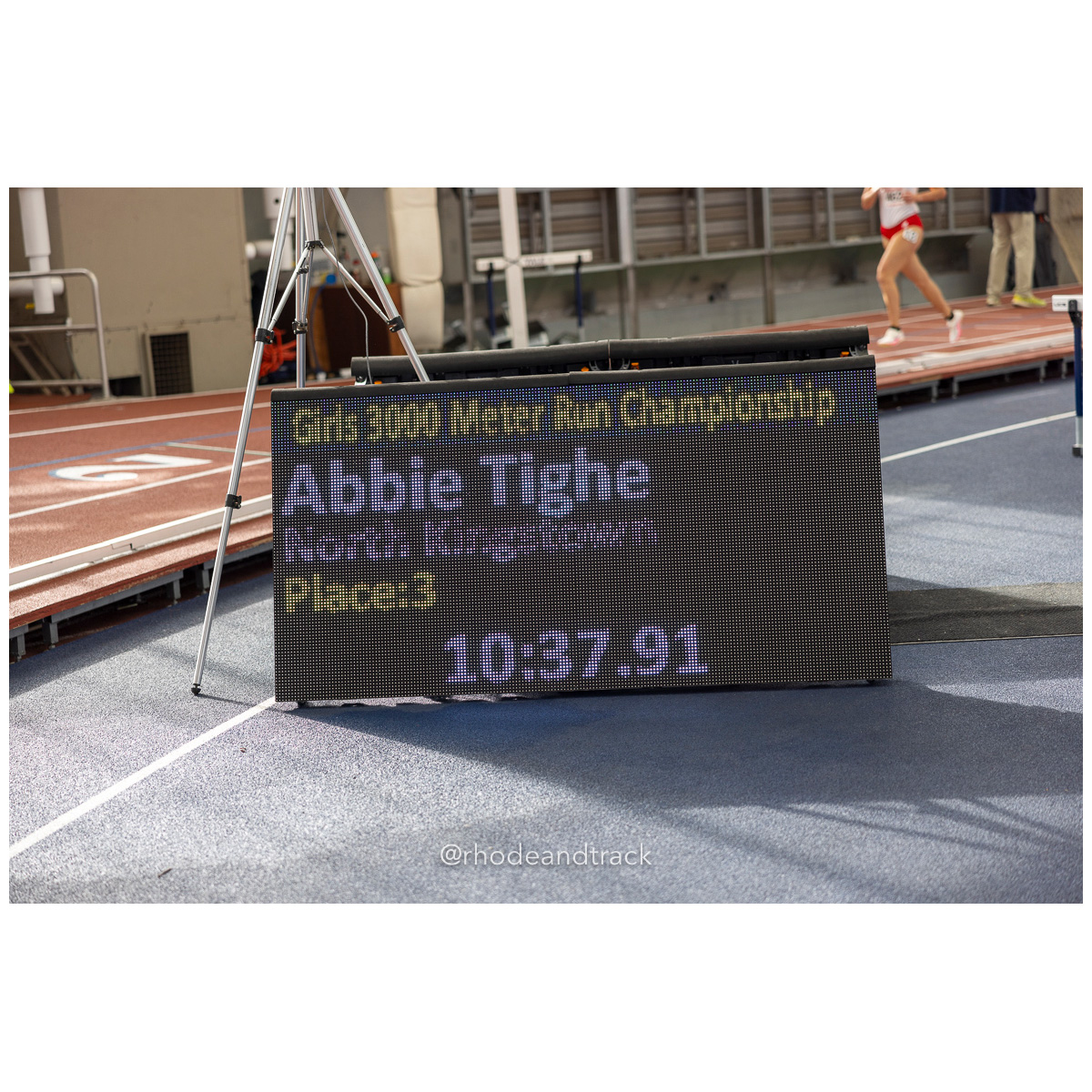 240113 track indoor yale classic 911 U1A7667 – Yale Classic – Yale University – bib #911