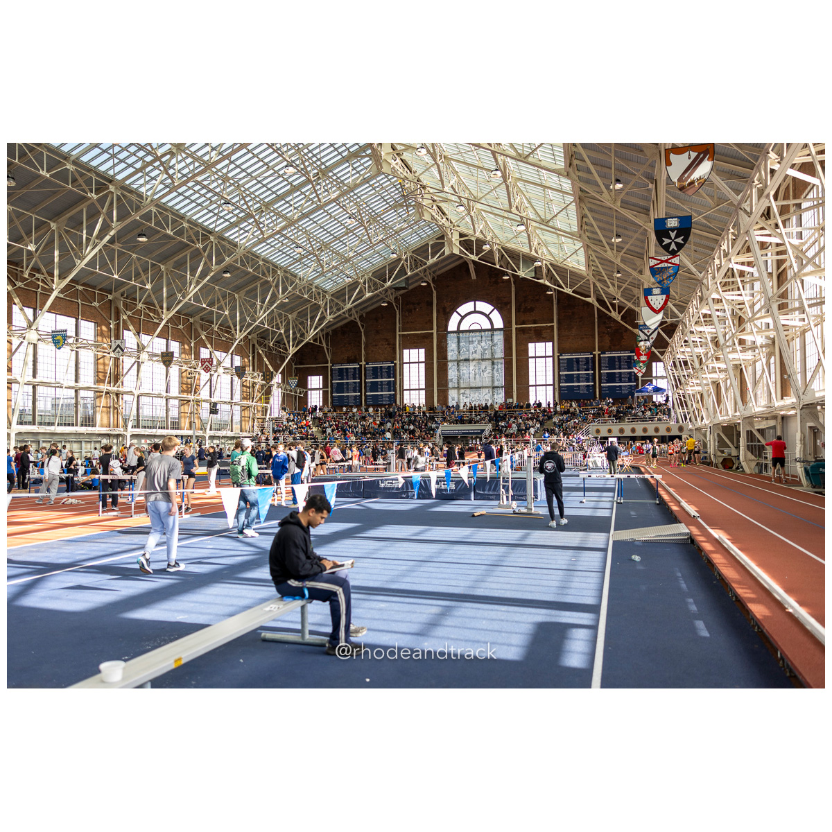 240113 track indoor yale classic 912 U1A7695 – Yale Classic – Yale University – bib #912