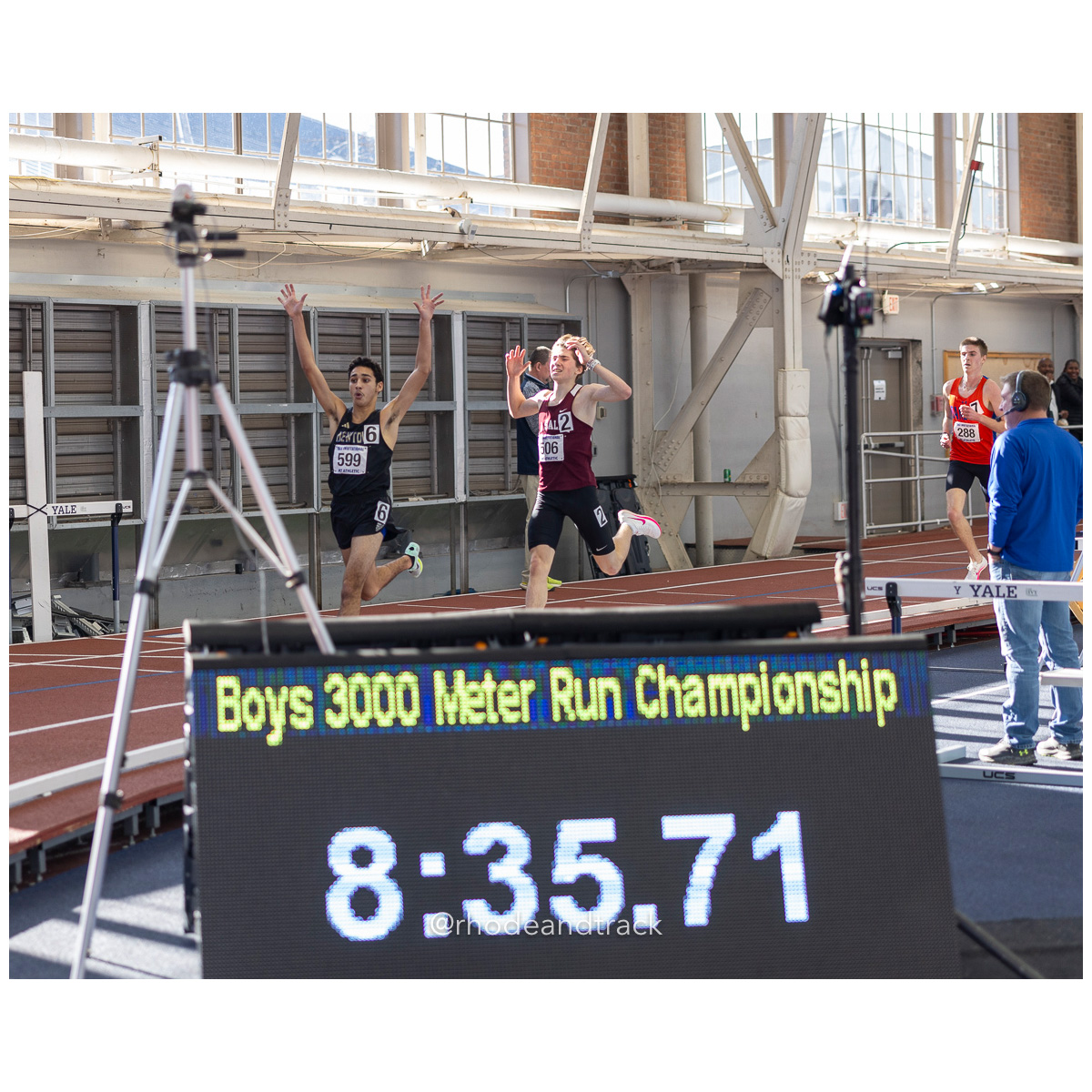 240113 track indoor yale classic 973 U1A8642 – Yale Classic – Yale University – bib #973