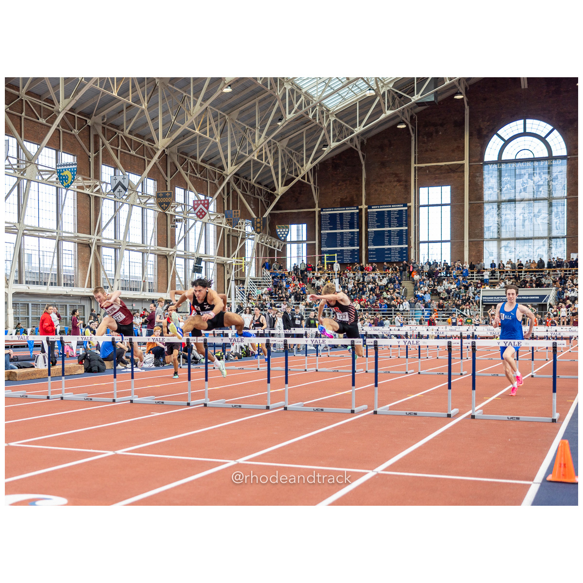 240113 track indoor yale classic 985 U1A8775 – Yale Classic – Yale University – bib #985