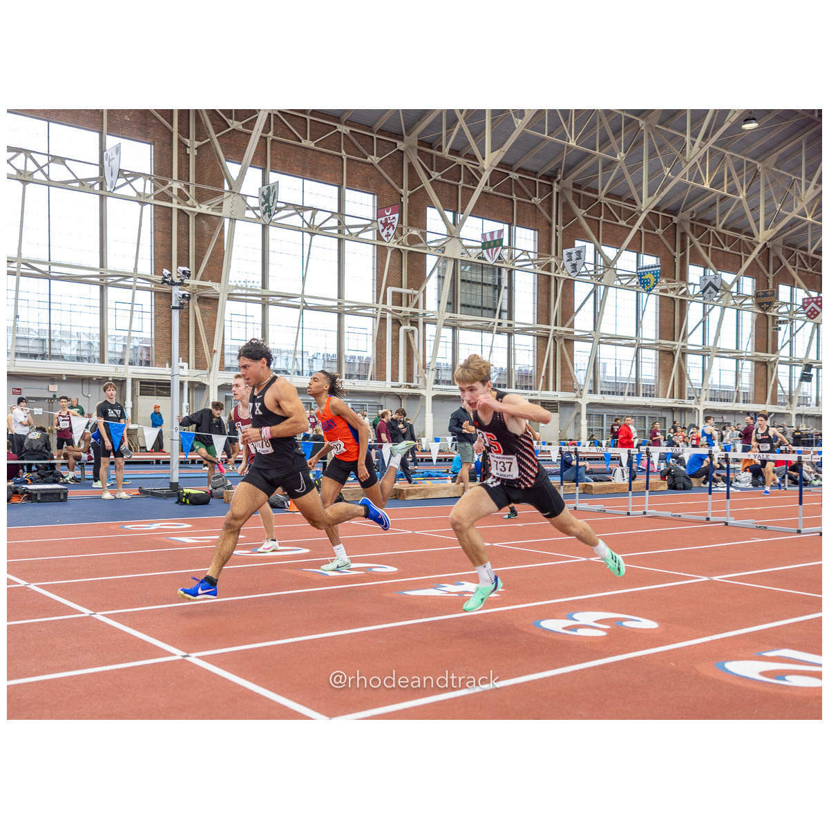 240113 track indoor yale classic 986 U1A8793 – Yale Classic – Yale University – bib #986