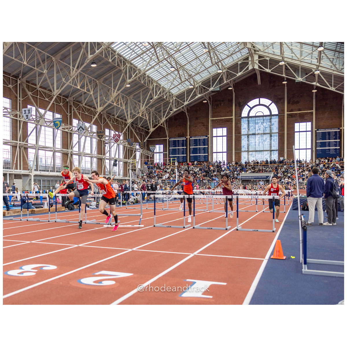 240113 track indoor yale classic 989 U1A8845 – Yale Classic – Yale University – bib #989