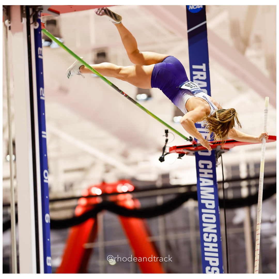 Womens Pole Vault 2024 NCAA Division 1 Finals Boston MA File: ./dir-Pole-Vault/240308-rhodeandtrack-ncaa-d1-finals-boston-pole-vault-107-_92A2412.jpg Womens Pole Vault 2024 NCAA Division 1 Finals Boston MA – NCAA Division 1 Indoor Track And Field Championships – Boston, MA – bib #107