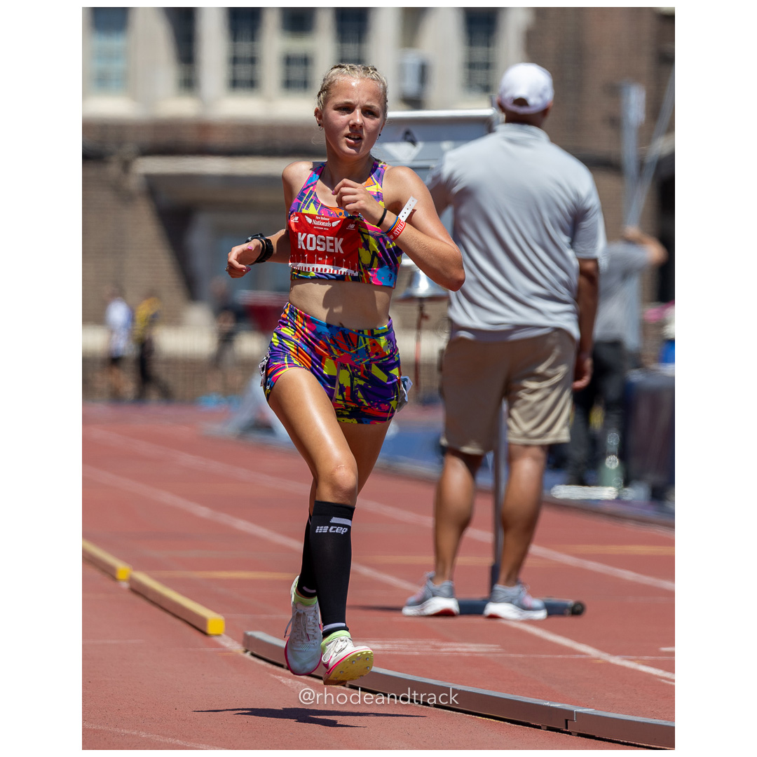 Girls Freshman Mile - 2024 New Balance Nationals Outdoor, Franklin Field, University of Pennsylvania title=