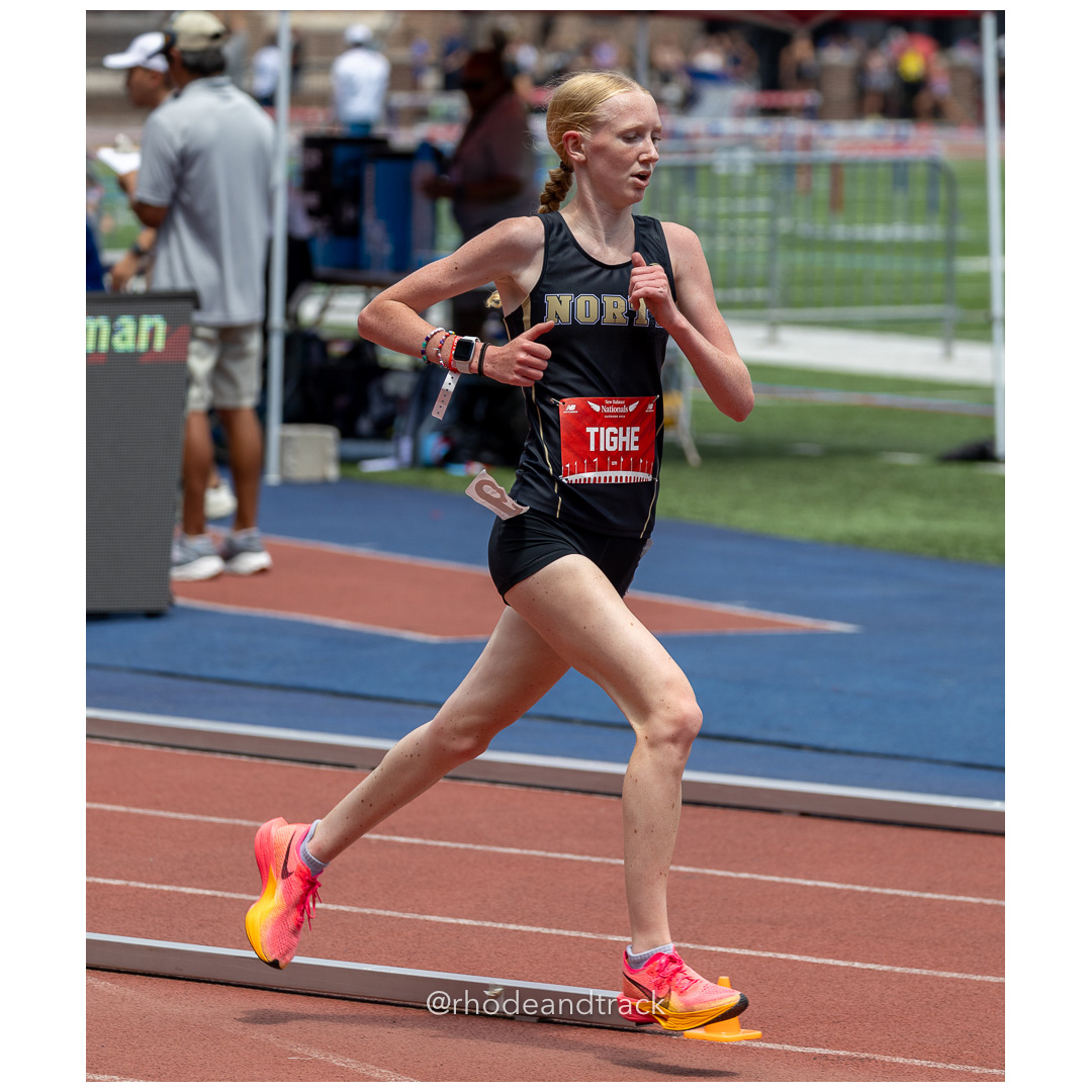 Girls Freshman Mile - 2024 New Balance Nationals Outdoor, Franklin Field, University of Pennsylvania title=