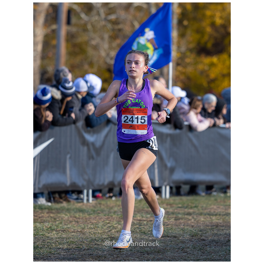 Megan Niglio Tub Gator [SR] at 2024 Nike Cross Regional New England and New York Championships at Bowdoin Park in Wappingers Falls, NY on N…