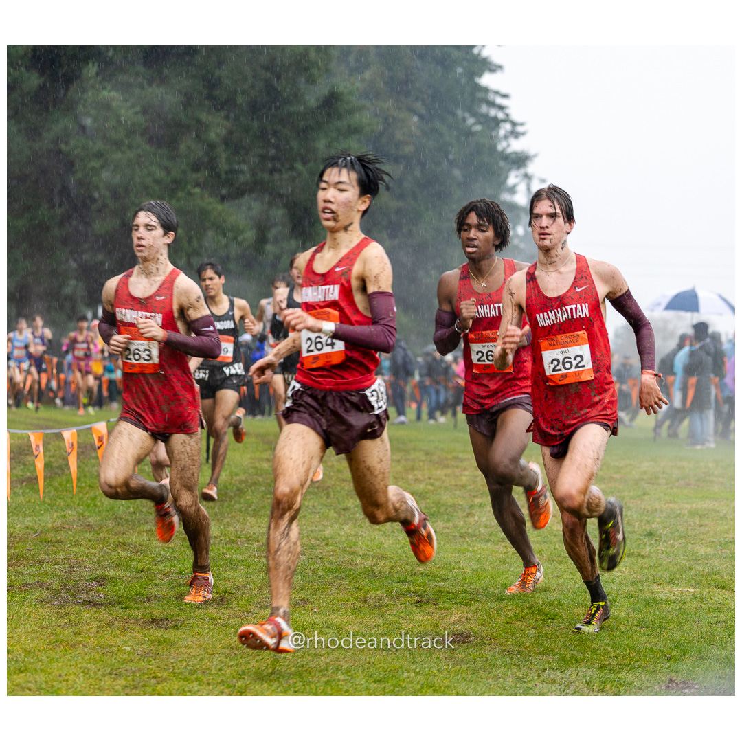 Sam RYLAND Manhattan #263 • Yr: JR, Hauson WONG Manhattan #264 • Yr: SR, Aaron GILL Manhattan #262 • Yr: SR - 2024 Nike Cross Country National Championships at Glendoveer Golf Club in Portland, Oregon on December 7, 2024 File: ./dir-boys/241207-nike-cross-nationals-nxn-portland-oregon-december-7-2024-108-296A2233.jpg Sam RYLAND Manhattan #263 • Yr: JR, Hauson WONG Manhattan #264 • Yr: SR, Aaron GILL Manhattan #262 • Yr: SR - 2024 Nike Cross Country Natio…