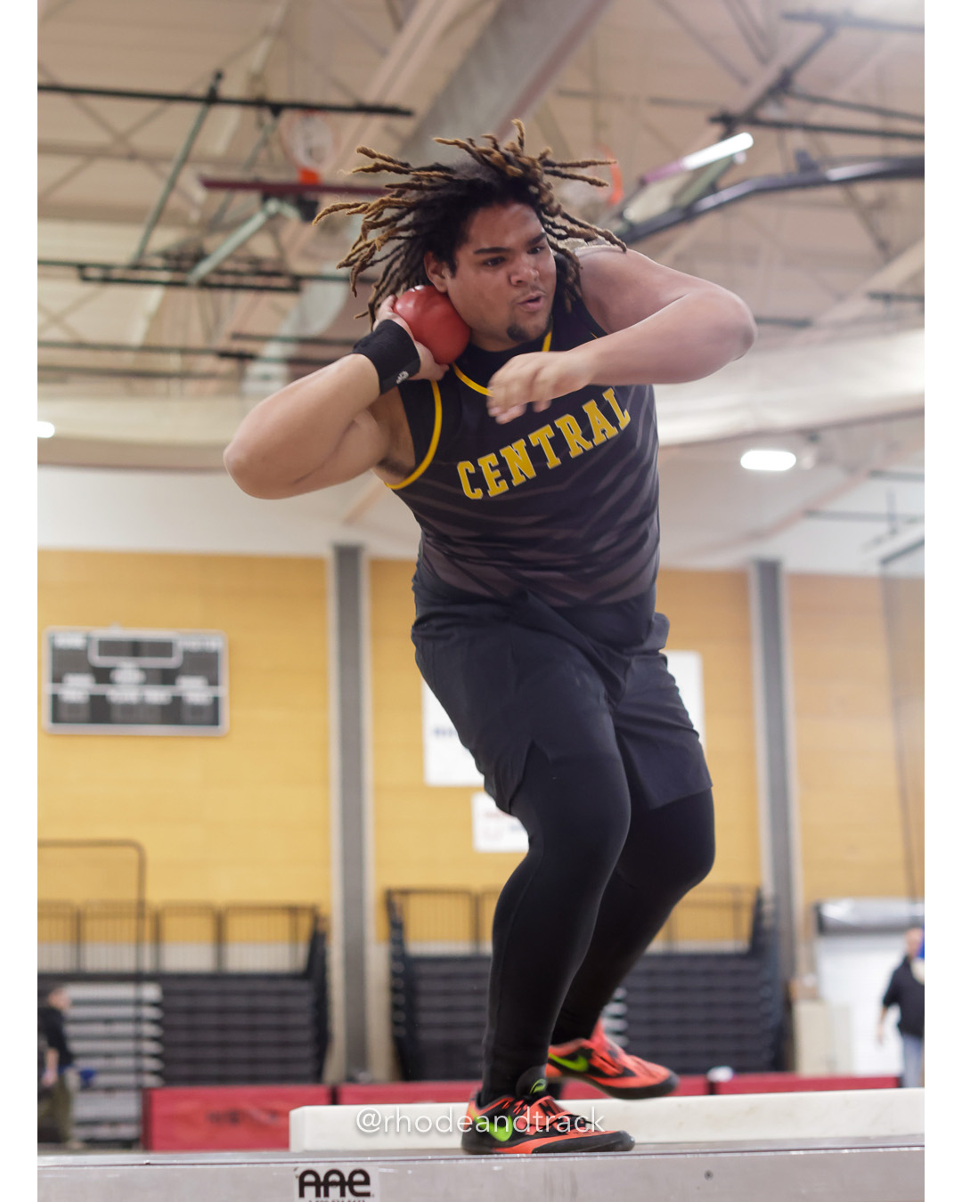 Daniel Cordero - Central High School - Shot Put - RI 2025 Indoor Track and Field State Championships - PCTA - Providence RI - February 15 2025 File: ./dir-1-Boys-State-Championship/250215-track-indoor-2025-ri-state-championship-pcta-345-_U1A0375.jpg Daniel Cordero - Central High School - Shot Put - RI 2025 Indoor Track and Field State Championships - PCTA - Providence RI - February 15 2…