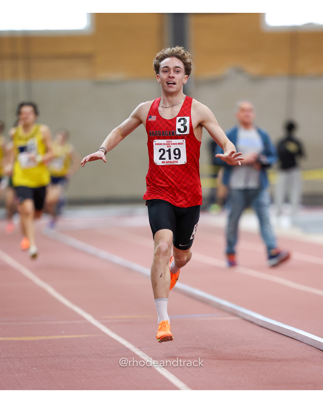 Cole Francis - Narragansett High School 2:35.57 - winner, 1000m - RI 2025 Indoor Track and Field State Championships - PCTA - Providence RI - February 15 2025 File: ./dir-1-Boys-State-Championship/250215-track-indoor-2025-ri-state-championship-pcta-493-062A2210.jpg Cole Francis - Narragansett High School 2:35.57 - winner, 1000m - RI 2025 Indoor Track and Field State Championships - PCTA - Providence RI…