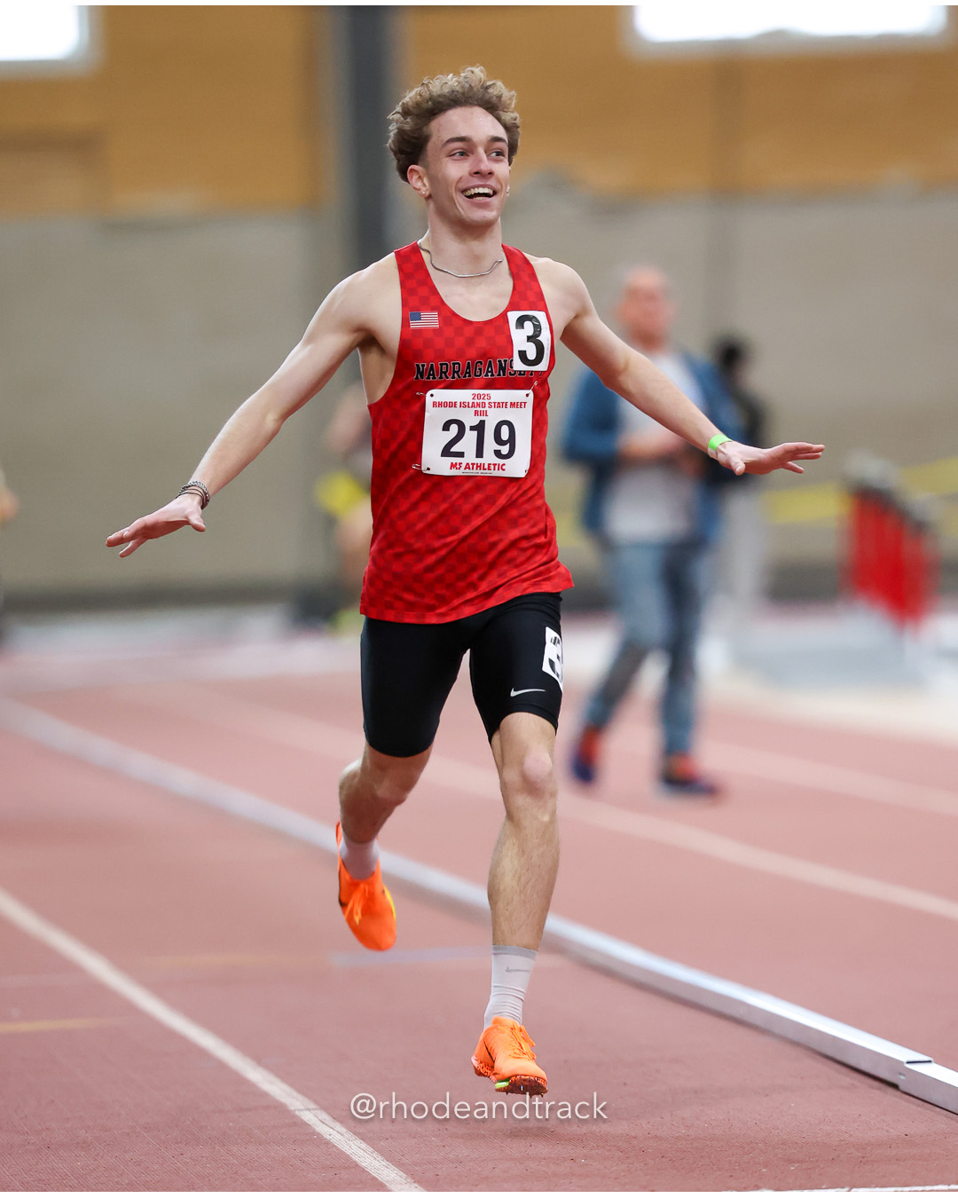 Cole Francis - Narragansett High School 2:35.57 - winner, 1000m - RI 2025 Indoor Track and Field State Championships - PCTA - Providence RI - February 15 2025 File: ./dir-1-Boys-State-Championship/250215-track-indoor-2025-ri-state-championship-pcta-494-062A2219.jpg Cole Francis - Narragansett High School 2:35.57 - winner, 1000m - RI 2025 Indoor Track and Field State Championships - PCTA - Providence RI…