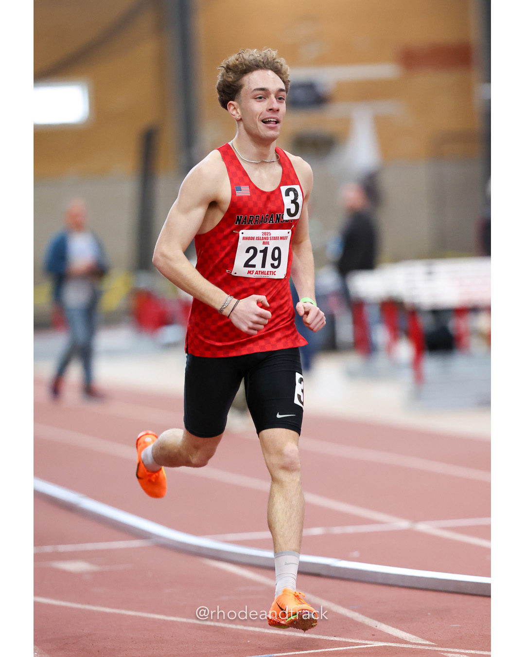 Cole Francis - Narragansett High School 2:35.57 - winner, 1000m - RI 2025 Indoor Track and Field State Championships - PCTA - Providence RI - February 15 2025 File: ./dir-1-Boys-State-Championship/250215-track-indoor-2025-ri-state-championship-pcta-498-062A2261.jpg Cole Francis - Narragansett High School 2:35.57 - winner, 1000m - RI 2025 Indoor Track and Field State Championships - PCTA - Providence RI…