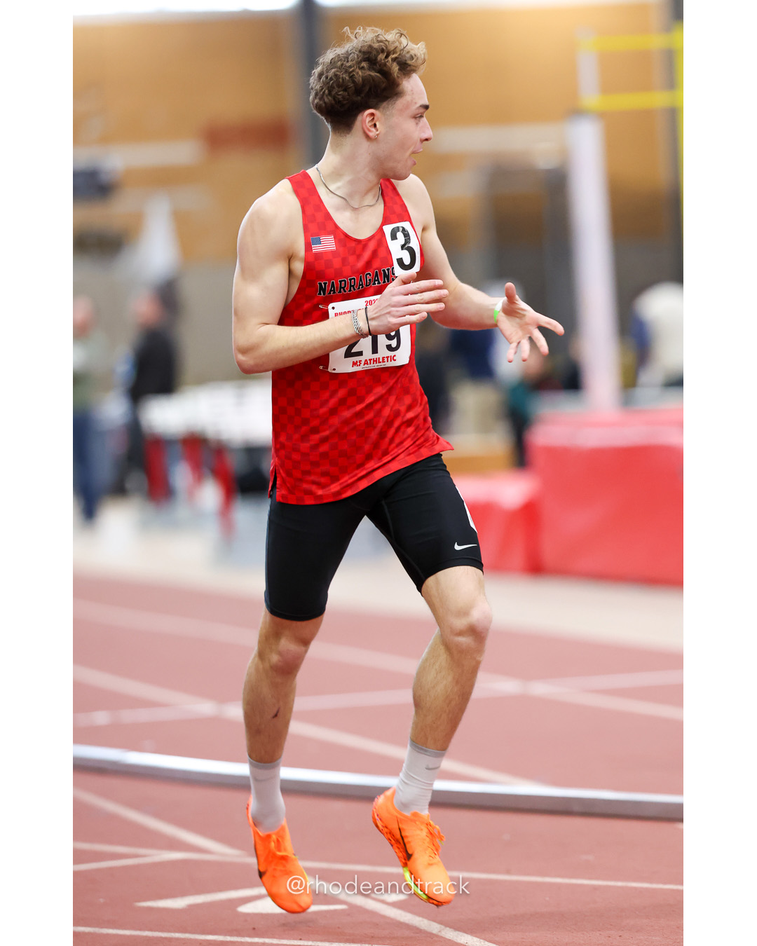Cole Francis - Narragansett High School 2:35.57 - winner, 1000m - RI 2025 Indoor Track and Field State Championships - PCTA - Providence RI - February 15 2025 File: ./dir-1-Boys-State-Championship/250215-track-indoor-2025-ri-state-championship-pcta-500-062A2279.jpg Cole Francis - Narragansett High School 2:35.57 - winner, 1000m - RI 2025 Indoor Track and Field State Championships - PCTA - Providence RI…