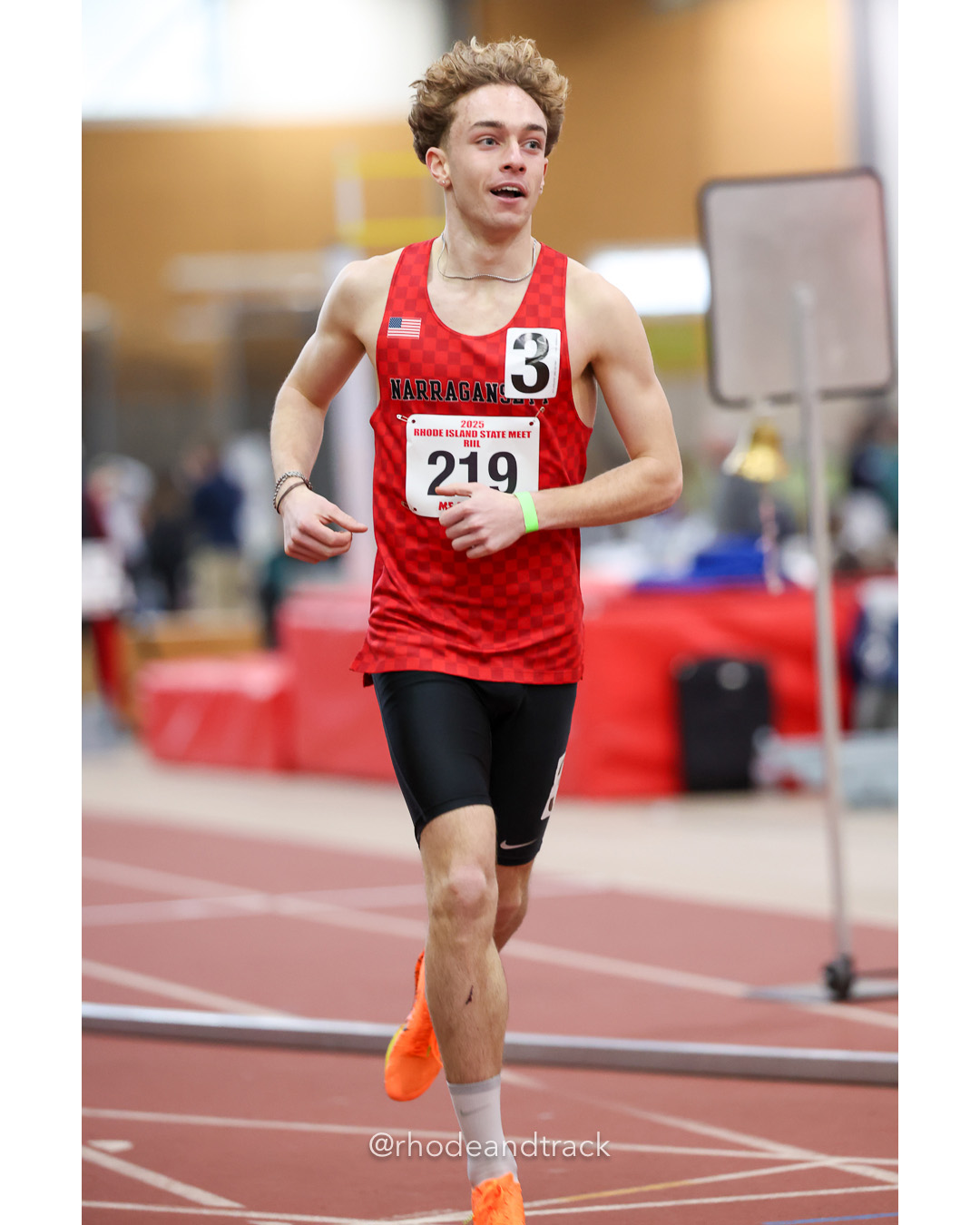 Cole Francis - Narragansett High School 2:35.57 - winner, 1000m - RI 2025 Indoor Track and Field State Championships - PCTA - Providence RI - February 15 2025 File: ./dir-1-Boys-State-Championship/250215-track-indoor-2025-ri-state-championship-pcta-501-062A2292.jpg Cole Francis - Narragansett High School 2:35.57 - winner, 1000m - RI 2025 Indoor Track and Field State Championships - PCTA - Providence RI…