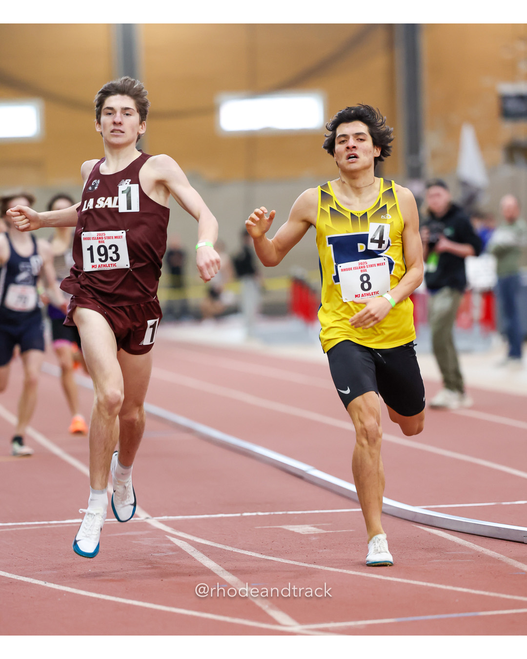 Marshall Vernon - La Salle Academy 2:38.39 - Daniel Chun - Barrington High School 2:38.38 - 1000m - RI 2025 Indoor Track and Field State Championships - PCTA - Providence RI - February 15 2025 File: ./dir-1-Boys-State-Championship/250215-track-indoor-2025-ri-state-championship-pcta-502-062A2308.jpg Marshall Vernon - La Salle Academy 2:38.39 - Daniel Chun - Barrington High School 2:38.38 - 1000m - RI 2025 Indoor Track and Field State Ch…