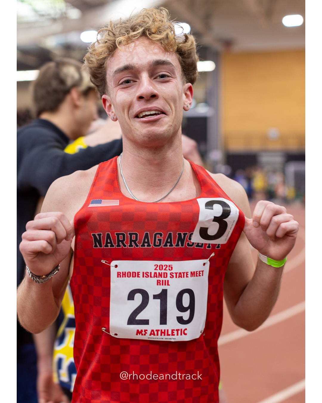 Cole Francis - Narragansett High School 2:35.57 - winner, 1000m - RI 2025 Indoor Track and Field State Championships - PCTA - Providence RI - February 15 2025 File: ./dir-1-Boys-State-Championship/250215-track-indoor-2025-ri-state-championship-pcta-508-_U1A1285.jpg Cole Francis - Narragansett High School 2:35.57 - winner, 1000m - RI 2025 Indoor Track and Field State Championships - PCTA - Providence RI…