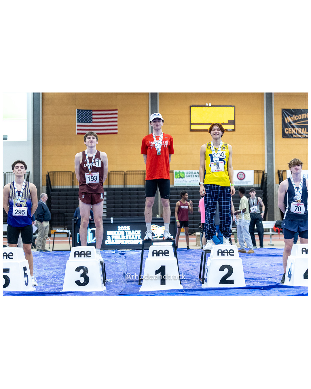 1 Cole Francis - Narragansett High School 2:35.57; 2 Daniel Chun - Barrington High School 2:38.38; 3 Marshall Vernon - La Salle Academy 2:38.39; 4 Arthur Ferris - Burrillville High School 2:40.11; 5 Joseph McFarland - St. Raphael Academy 2:40.89 - 1000m - RI 2025 Indoor Track and Field State Championships - PCTA - Providence RI - February 15 2025 File: ./dir-1-Boys-State-Championship/250215-track-indoor-2025-ri-state-championship-pcta-586-296A4016.jpg 1 Cole Francis - Narragansett High School 2:35.57; 2 Daniel Chun - Barrington High School 2:38.38; 3 Marshall Vernon - La Salle Academy 2:3…