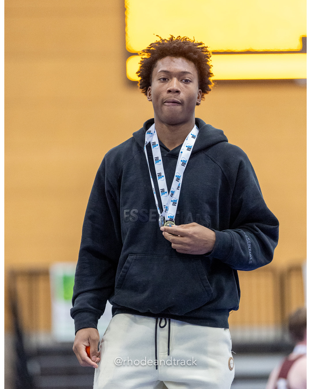 2 - Caleb Satisfield - Barrington High School 21-10.00 - Long Jump - RI 2025 Indoor Track and Field State Championships - PCTA - Providence RI - February 15 2025 File: ./dir-1-Boys-State-Championship/250215-track-indoor-2025-ri-state-championship-pcta-644-296A6927.jpg 2 - Caleb Satisfield - Barrington High School 21-10.00 - Long Jump - RI 2025 Indoor Track and Field State Championships - PCTA - Providence…