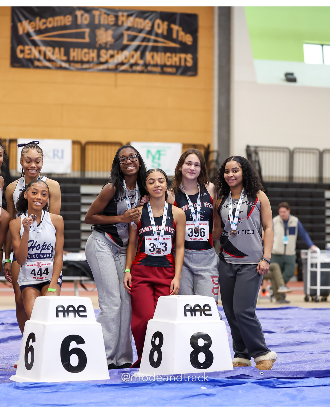 4x200m Relay - RI 2025 Indoor Track and Field State Championships - PCTA - Providence RI - February 15 2025 File: ./dir-Girls-State-Championship/250215-track-indoor-2025-ri-state-championship-pcta-120-062A4833.jpg 4x200m Relay - RI 2025 Indoor Track and Field State Championships - PCTA - Providence RI - February 15 2025 – Indoor Track – Feb 15, 2025 –…