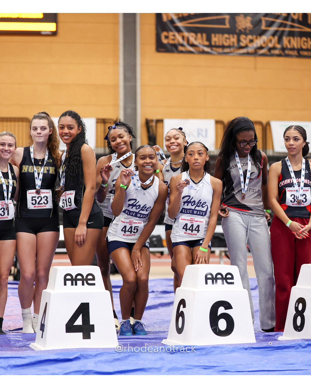 4x200m Relay - RI 2025 Indoor Track and Field State Championships - PCTA - Providence RI - February 15 2025 File: ./dir-Girls-State-Championship/250215-track-indoor-2025-ri-state-championship-pcta-123-062A4900.jpg 4x200m Relay - RI 2025 Indoor Track and Field State Championships - PCTA - Providence RI - February 15 2025 – Indoor Track – Feb 15, 2025 –…