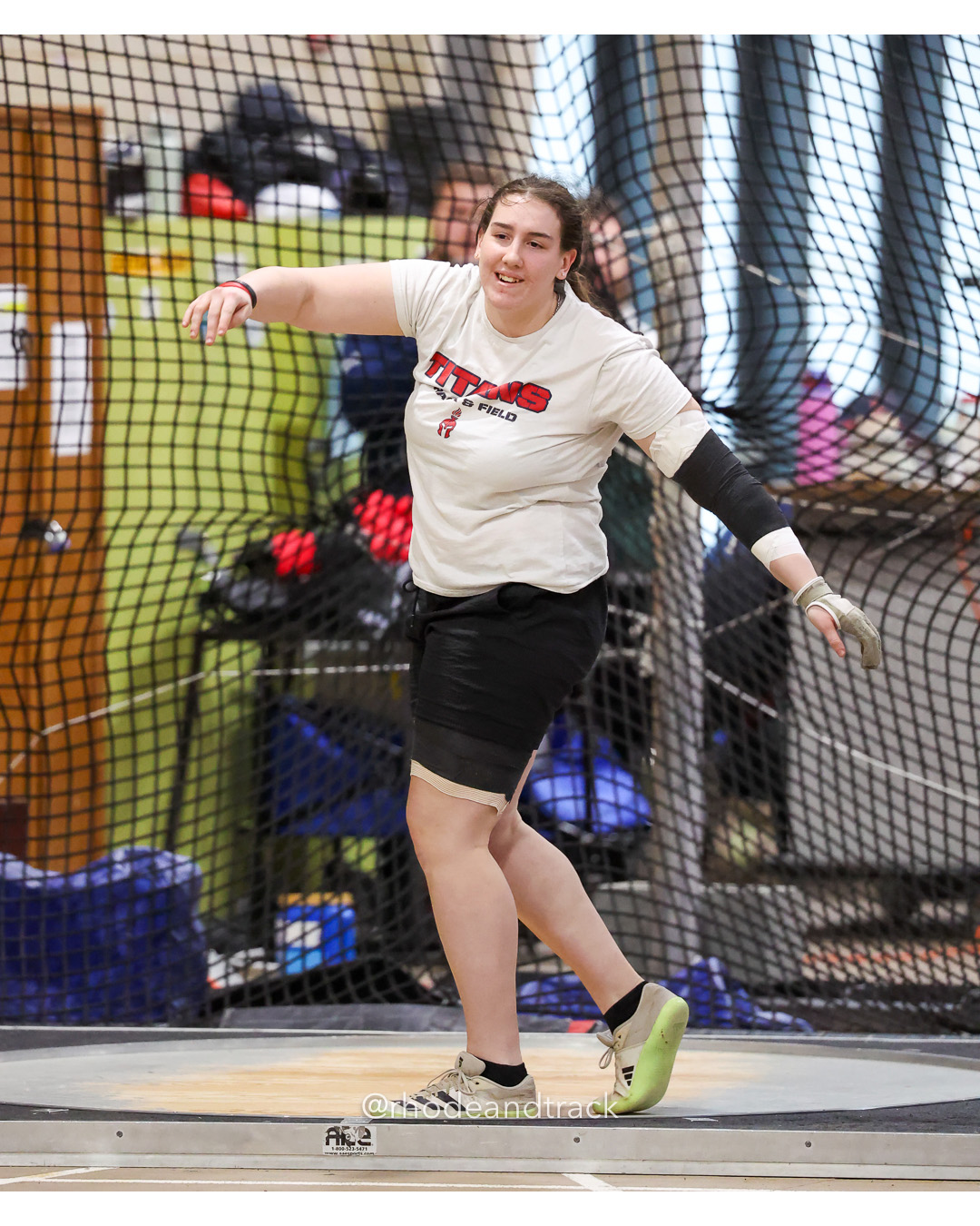 1 - Vanessa Jones - Toll Gate High School 59-02.00 - Weight Throw - RI 2025 Indoor Track and Field State Championships - PCTA - Providence RI - February 15 2025 File: ./dir-Girls-State-Championship/250215-track-indoor-2025-ri-state-championship-pcta-195-062A5945.jpg 1 - Vanessa Jones - Toll Gate High School 59-02.00 - Weight Throw - RI 2025 Indoor Track and Field State Championships - PCTA - Providence…