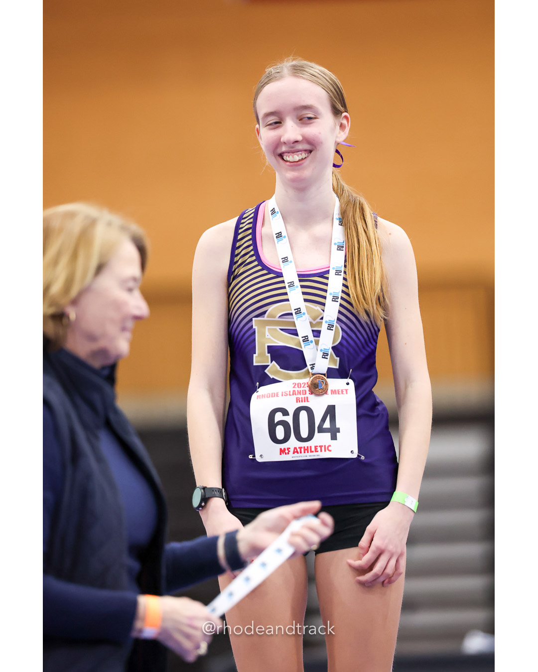 3 - Mackenzie Lickert - St. Raphael Academy 10:15.91 - 3000m - RI 2025 Indoor Track and Field State Championships - PCTA - Providence RI - February 15 2025 File: ./dir-Girls-State-Championship/250215-track-indoor-2025-ri-state-championship-pcta-241-062A6696.jpg 3 - Mackenzie Lickert - St. Raphael Academy 10:15.91 - 3000m - RI 2025 Indoor Track and Field State Championships - PCTA - Providence RI -…