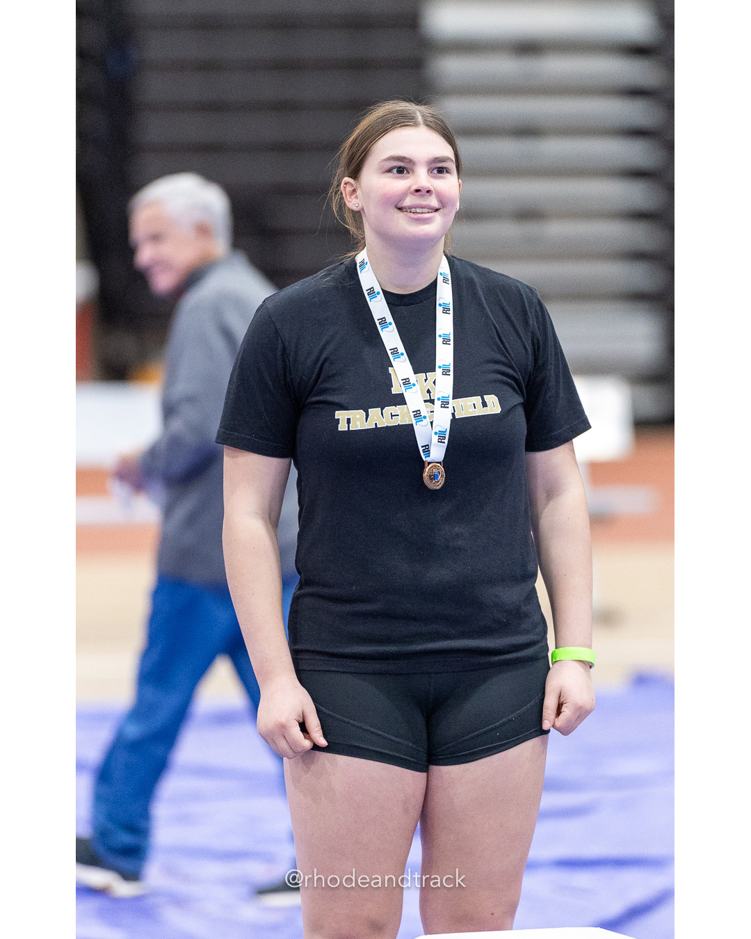 4 - Tayla Schneider - North Kingstown High School 35-00.00 - Shot Put - RI 2025 Indoor Track and Field State Championships - PCTA - Providence RI - February 15 2025 File: ./dir-Girls-State-Championship/250215-track-indoor-2025-ri-state-championship-pcta-575-296A5924.jpg 4 - Tayla Schneider - North Kingstown High School 35-00.00 - Shot Put - RI 2025 Indoor Track and Field State Championships - PCTA - Provide…