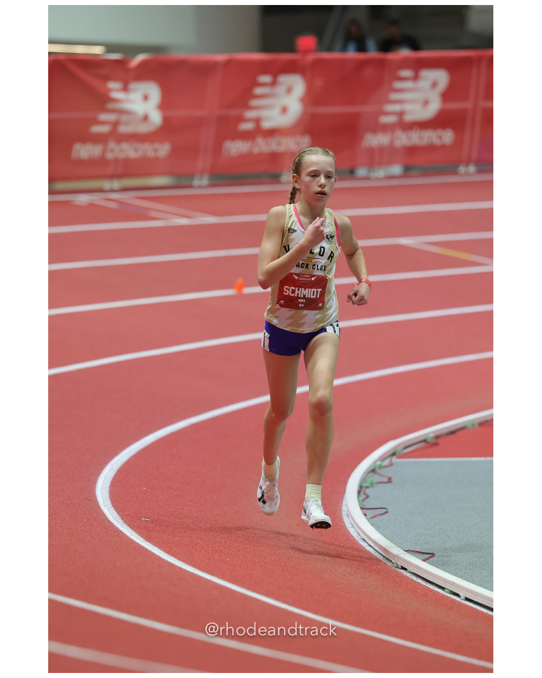 Nora Schmidt, Valor TC Portland, Girls MS Mile, New Balance Indoor Nationals - the TRACK at New Balance - Boston MA File: ./dir-Girls-5000m/250313-NBIN-2025-Thursday-1049-296A7424.jpg Nora Schmidt, Valor TC Portland, Girls MS Mile, New Balance Indoor Nationals - the TRACK at New Balance - Boston MA – New Balance Indoor Na…